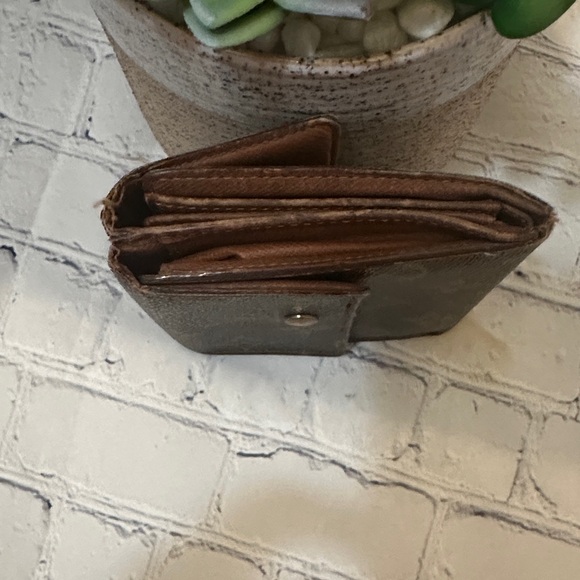 Louis Vuitton Dark Brown Monogram Wallet - Picture 7 of 9